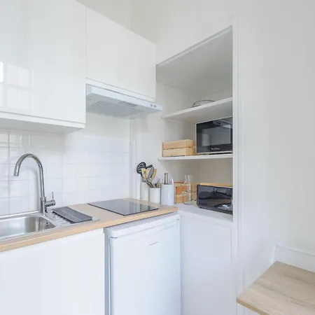 Renove A Deux Pas Du Vieux Port Avec Ascenseur - Ideal Pour 2! - Fr-1-535-53 *