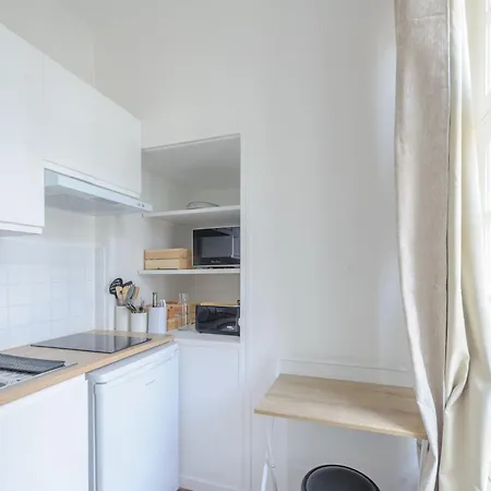 Apartment Renove A Deux Pas Du Vieux Port Avec Ascenseur - Ideal Pour 2! - Fr-1-535-53 *