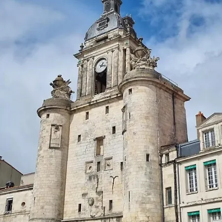Renove A Deux Pas Du Vieux Port Avec Ascenseur - Ideal Pour 2! - Fr-1-535-53 La Rochelle (Charente-Maritime)