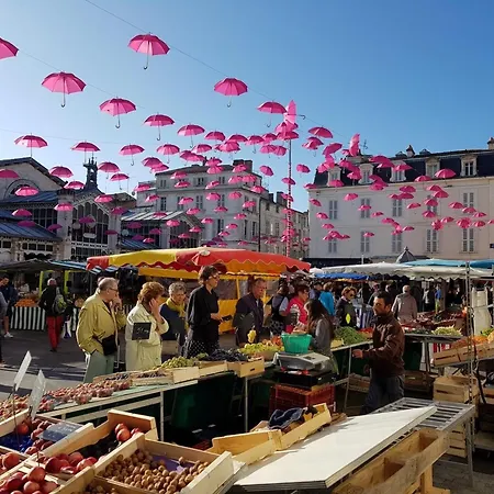 Renove A Deux Pas Du Vieux Port Avec Ascenseur - Ideal Pour 2! - Fr-1-535-53 * La Rochelle (Charente-Maritime)